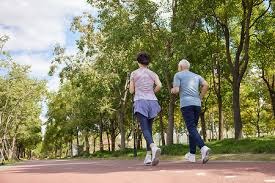 快船主场倒戈！布朗50分被换下很不开心：我是联盟最好攻防一体